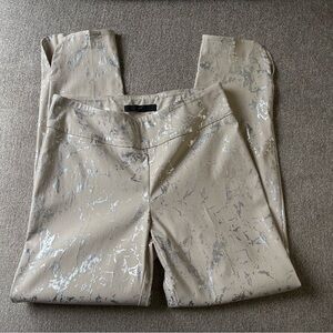 UP! Stone Petal Slit Mid Rise Ankle Pants with Silver Print Size 8